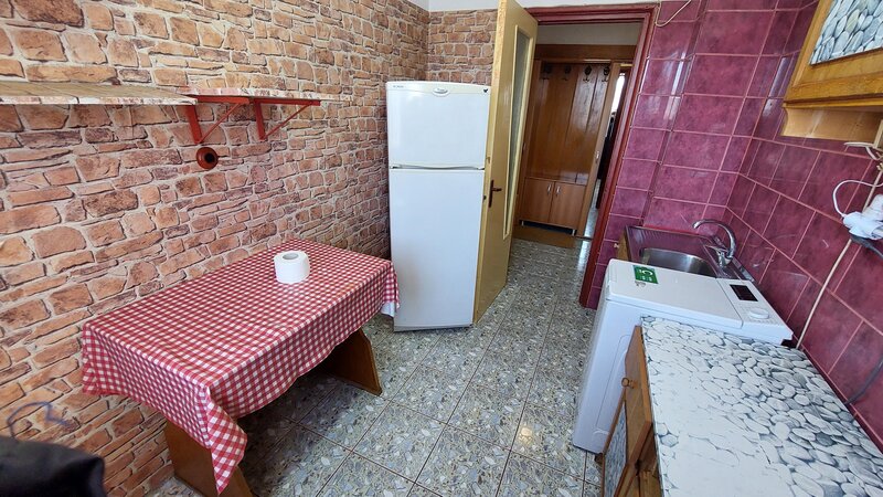 Titan, Theodor Pallady, metrou 1 Decembrie la 10 minute mers, bloc stradal